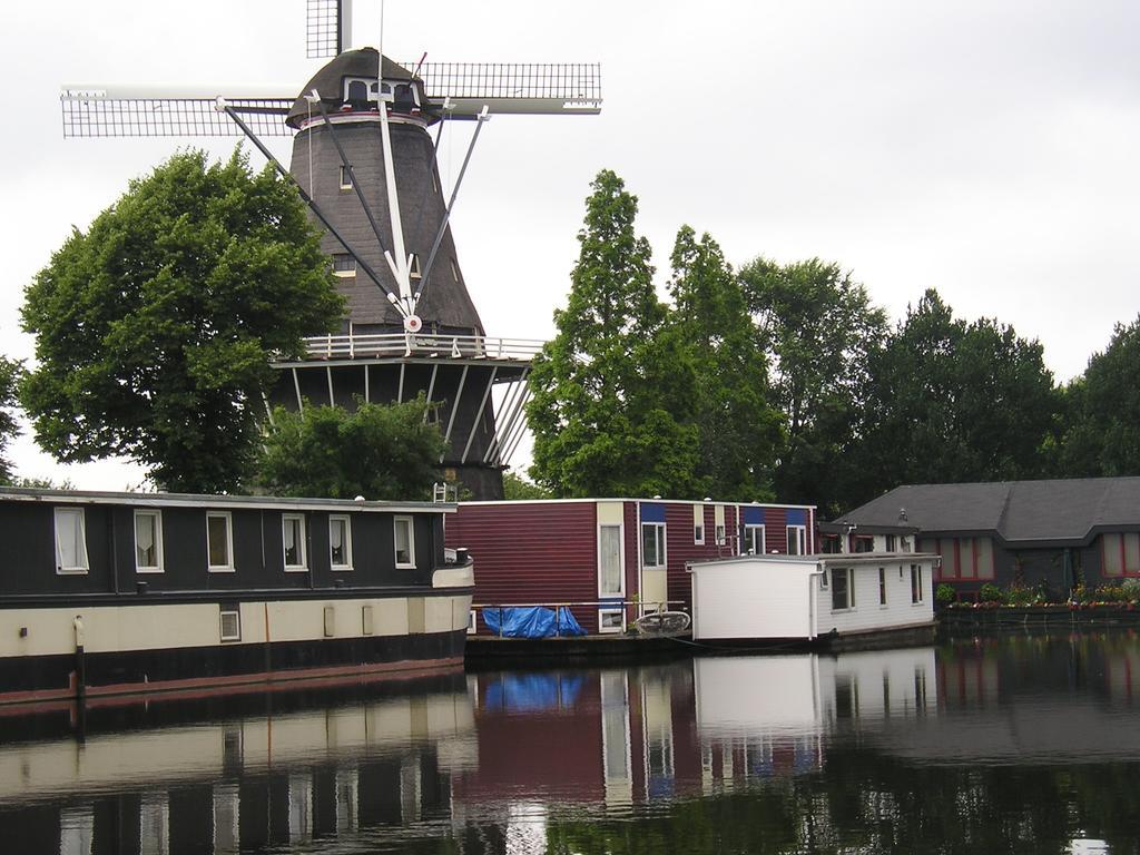 Houseboat Under The Mill Amsterdam Bagian luar foto